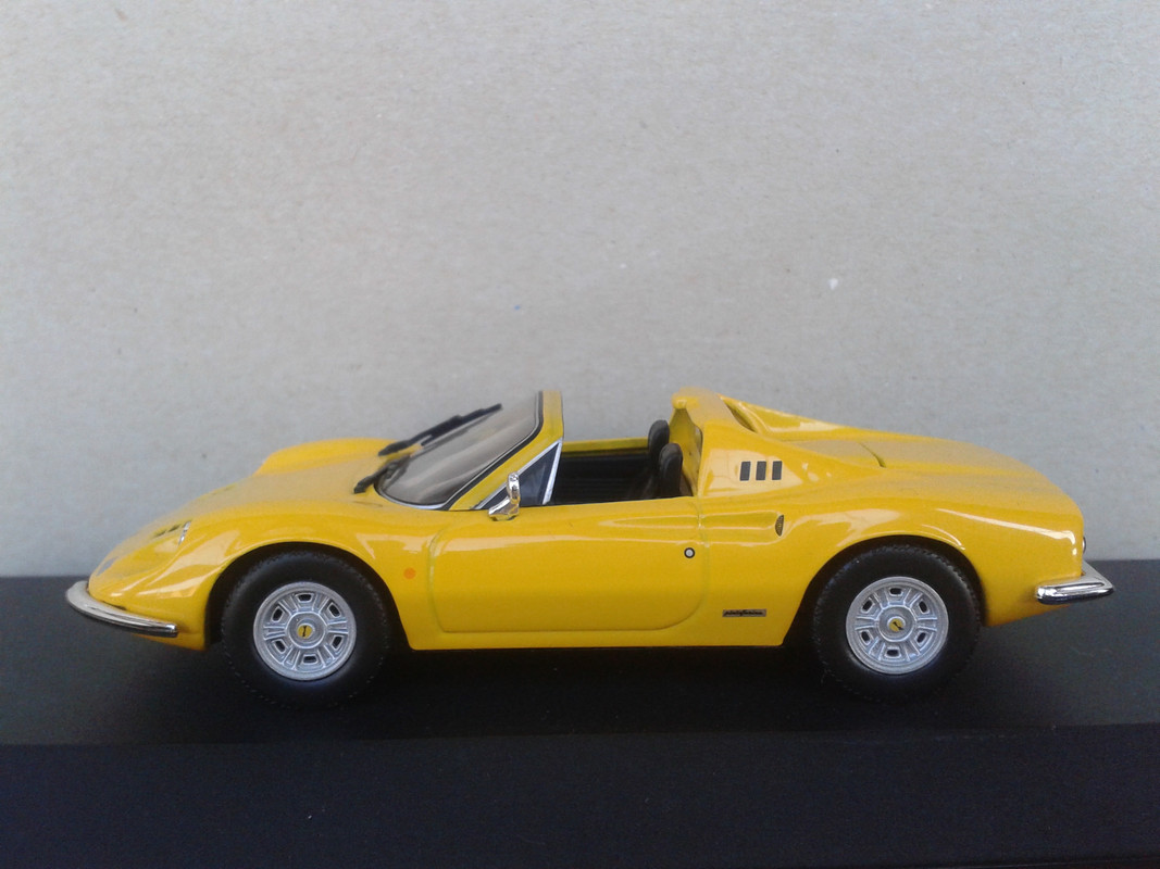 1972 Ferrari Dino 246 GTS (Ixo - nº 7 Ferrari RBA) (9)