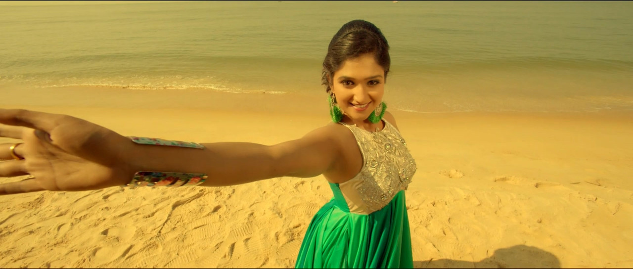 [Image: Roopika-Hot-Duet-Song-Untouched-1080p-mk...31-576.jpg]