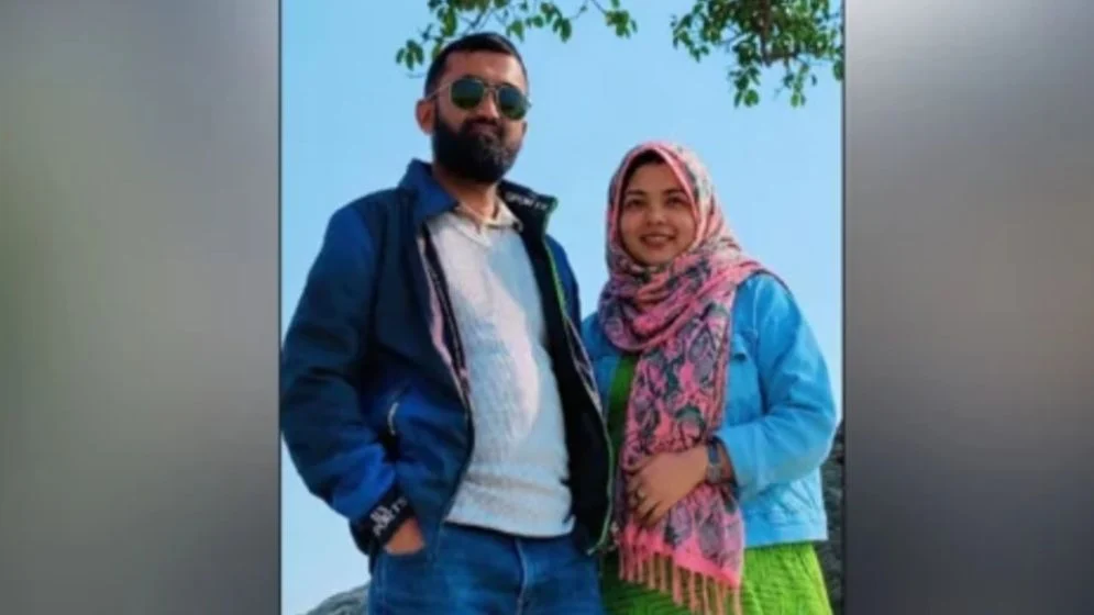 কক্সবাজারের টুপটুপ রিসোর্টের আগুনে প্রাণ গেল ছাত্রদল নেতার স্ত্রীর