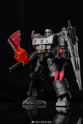 WFC-Netflix-Megatron-06