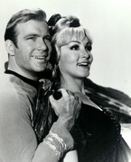 Julie-Newmar-mc08