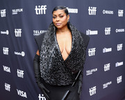 Taraji-PHenson-Cleavage26TIFF293