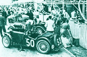 24 HEURES DU MANS YEAR BY YEAR PART ONE 1923-1969 - Page 18 38lm50-MGMidget-PB-EWisdom-ADobson-2