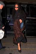 Rihanna-Cesar-Rest-Paris35