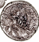 Tetradracma de Adriano. L EN-NEAK Δ. Cabeza de Nilo a dcha. Alexandría 25a