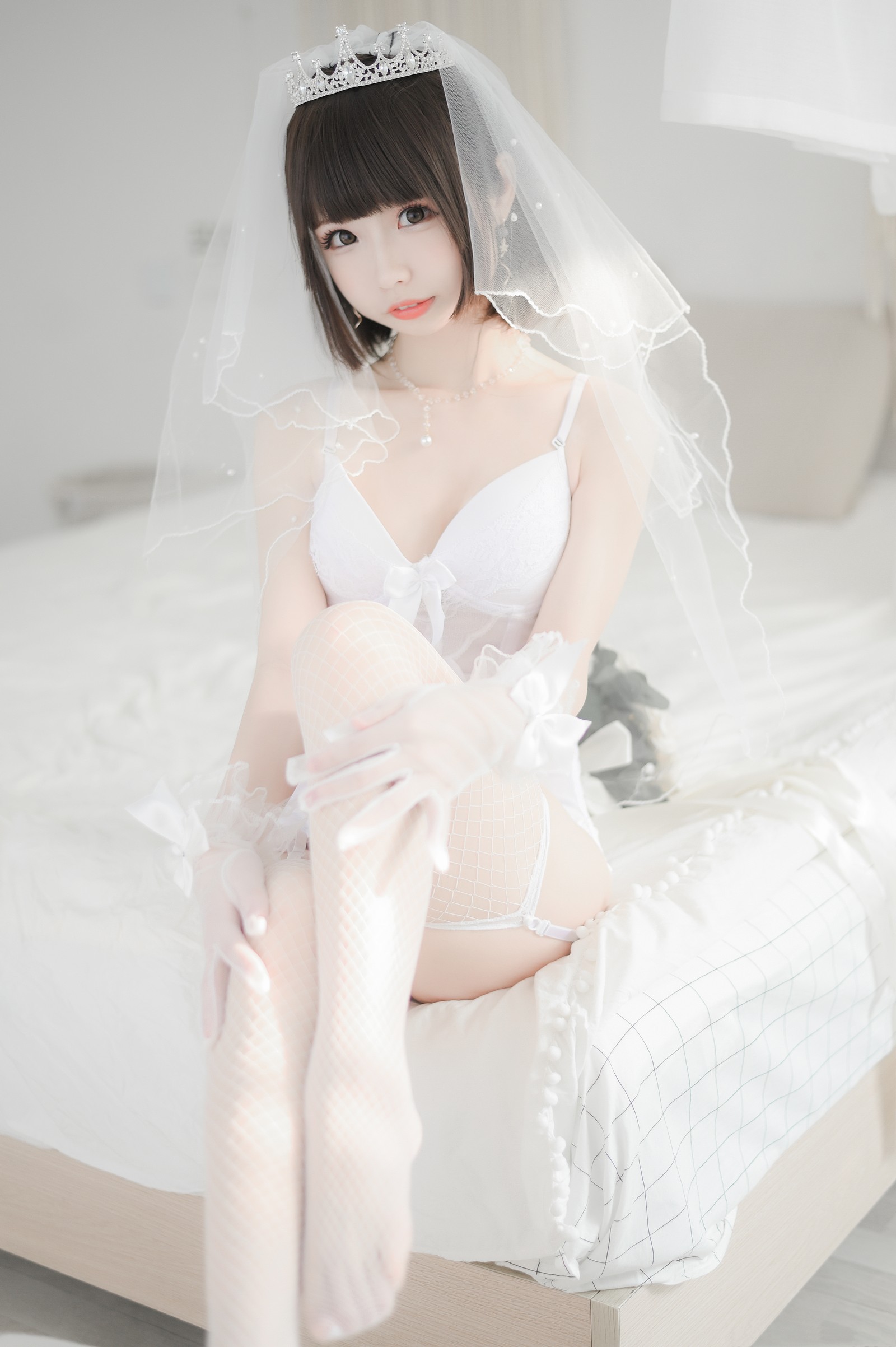 十万珍吱伏特（香川澪）婚纱主题写真合集｜42P｜593.1MB插图2