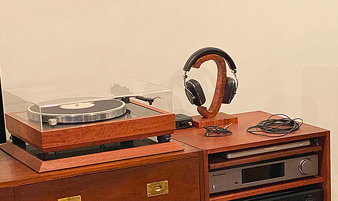 Headphone-stand1.jpg