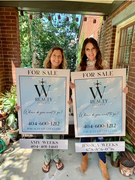 Amy-and-Jessica-Weeks