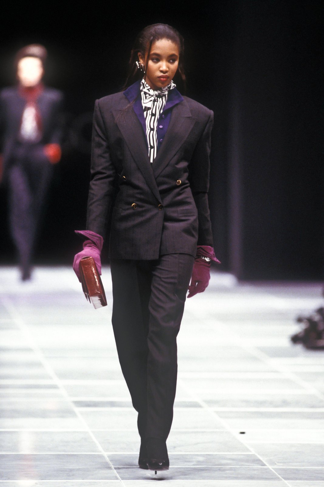 Fashion Classic: Gianni VERSACE Fall/Winter 1986 | The Internet's ...