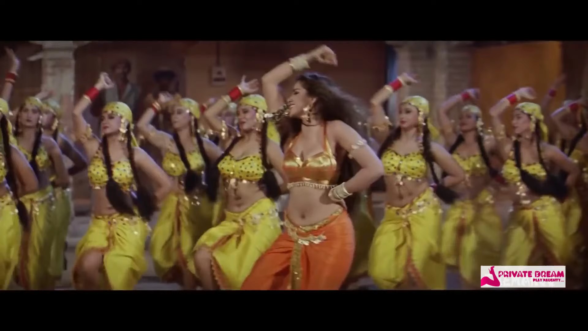 Simran Hot Season Unseen Item Song 1 Private Dream Exclusive mkv snapshot  01 25 [2021 05 27 01 20 — Postimages