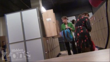 [Image: Voyeur24145100828.jpg]