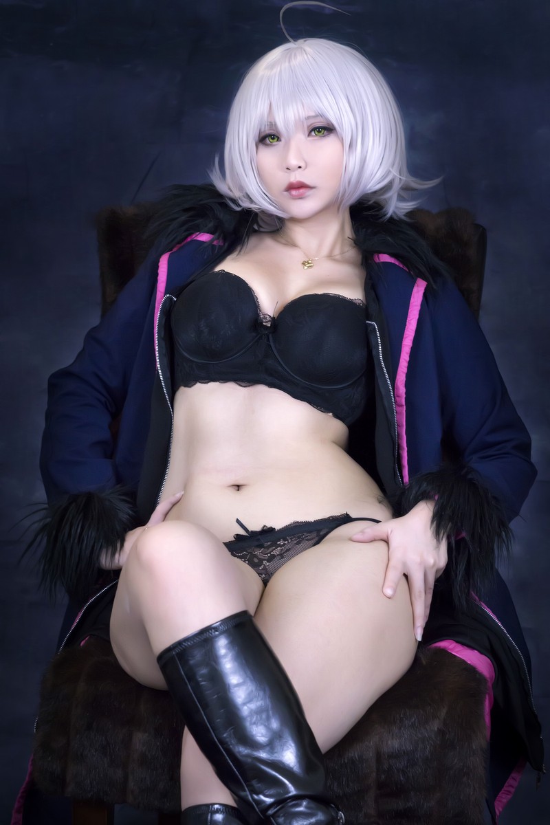 Hana Bunny 贞德 Alter Cosplay写真｜Fate Jeanne Alter 高清图片合集[12P-31.9M]插图6