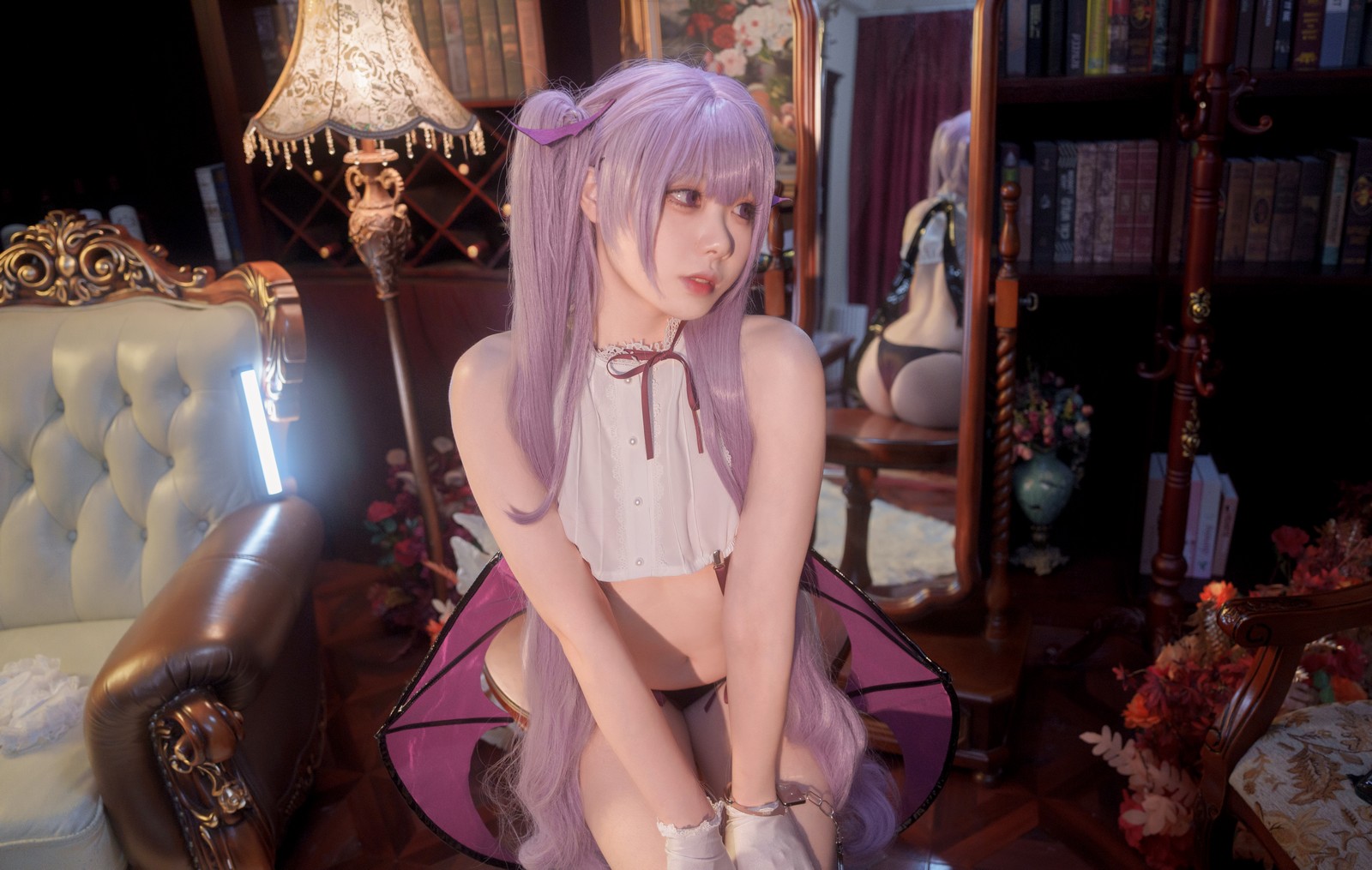 安食Ajiki 笨拙的小恶魔写真集 – 萌系COS & 性感魅力 [44P-1.18G]插图1