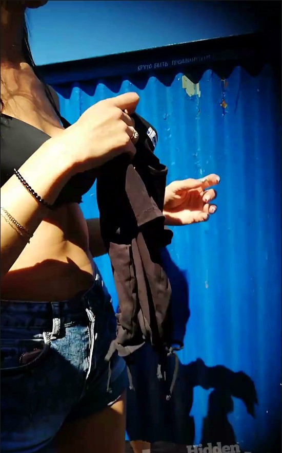 [Image: Voyeur61265101433.jpg]