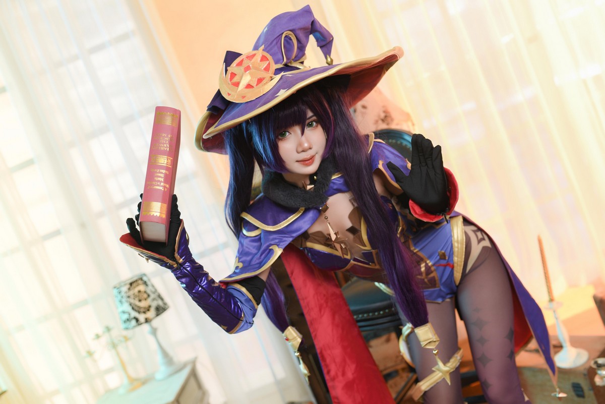 PoppaChan Mona Cosplay (Genshin Impact) HD Set – 53 Photos 20MB插图