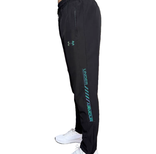 Under Armour Under Armour Pants — Hoodies and Pants find on BoonBuy Finds