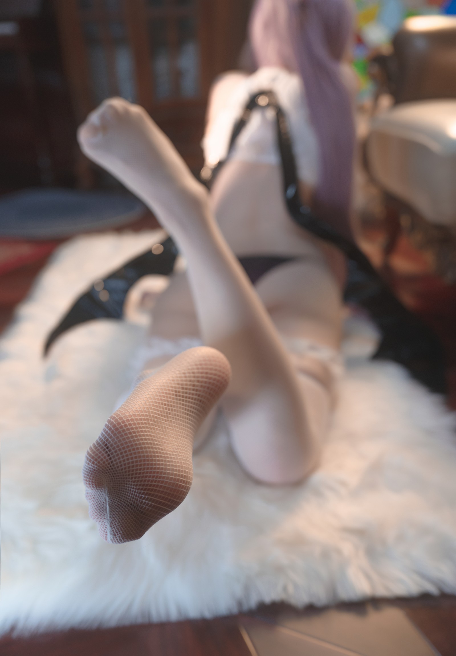 安食Ajiki 笨拙的小恶魔写真集 – 萌系COS & 性感魅力 [44P-1.18G]插图1
