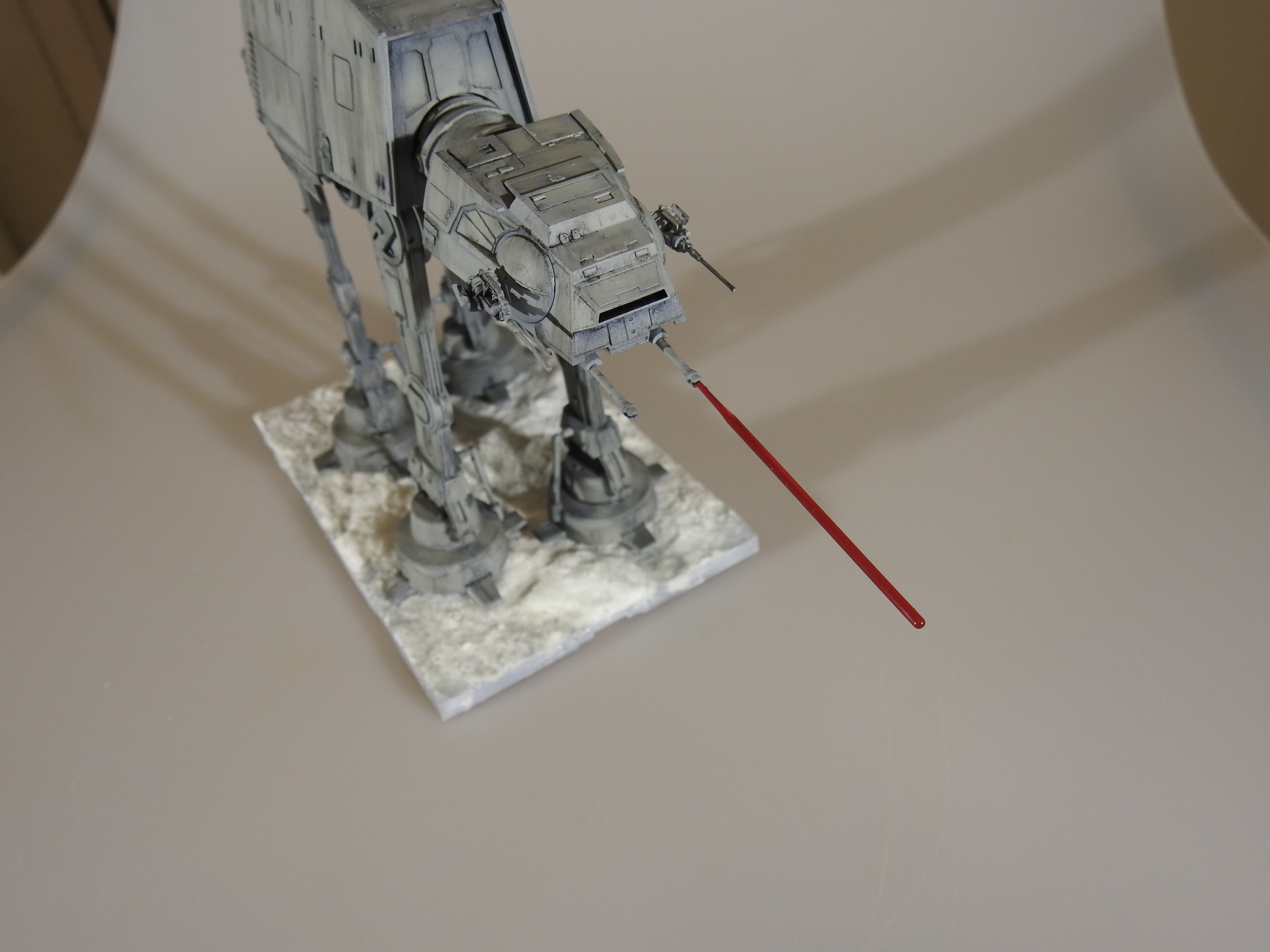 AT-AT Bandai 1/144 - Klar DSCN8383