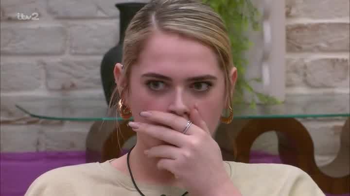 [Image: t9u92edzhne1.jpg]