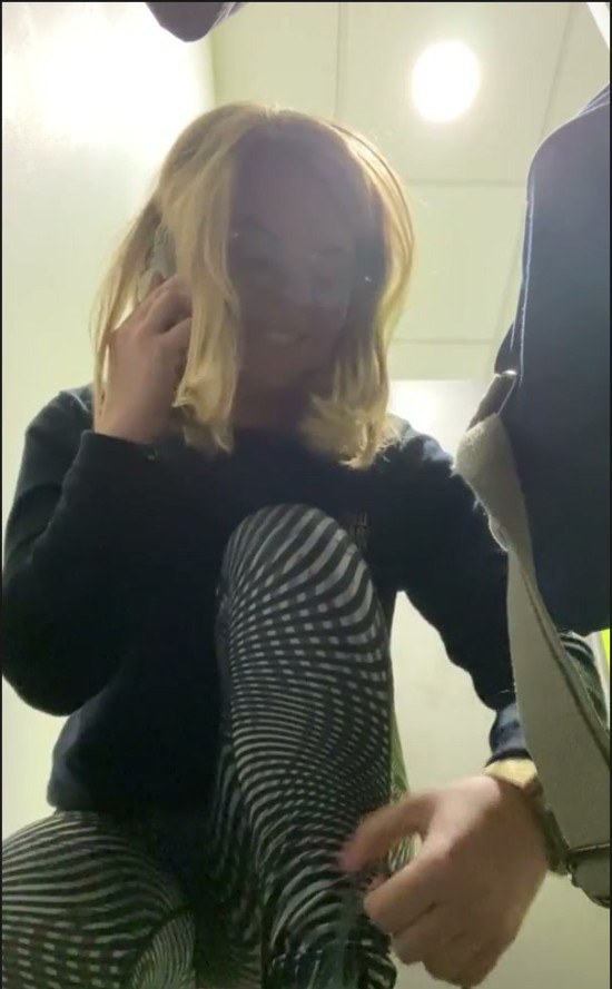 [Image: Voyeur49195122320.jpg]