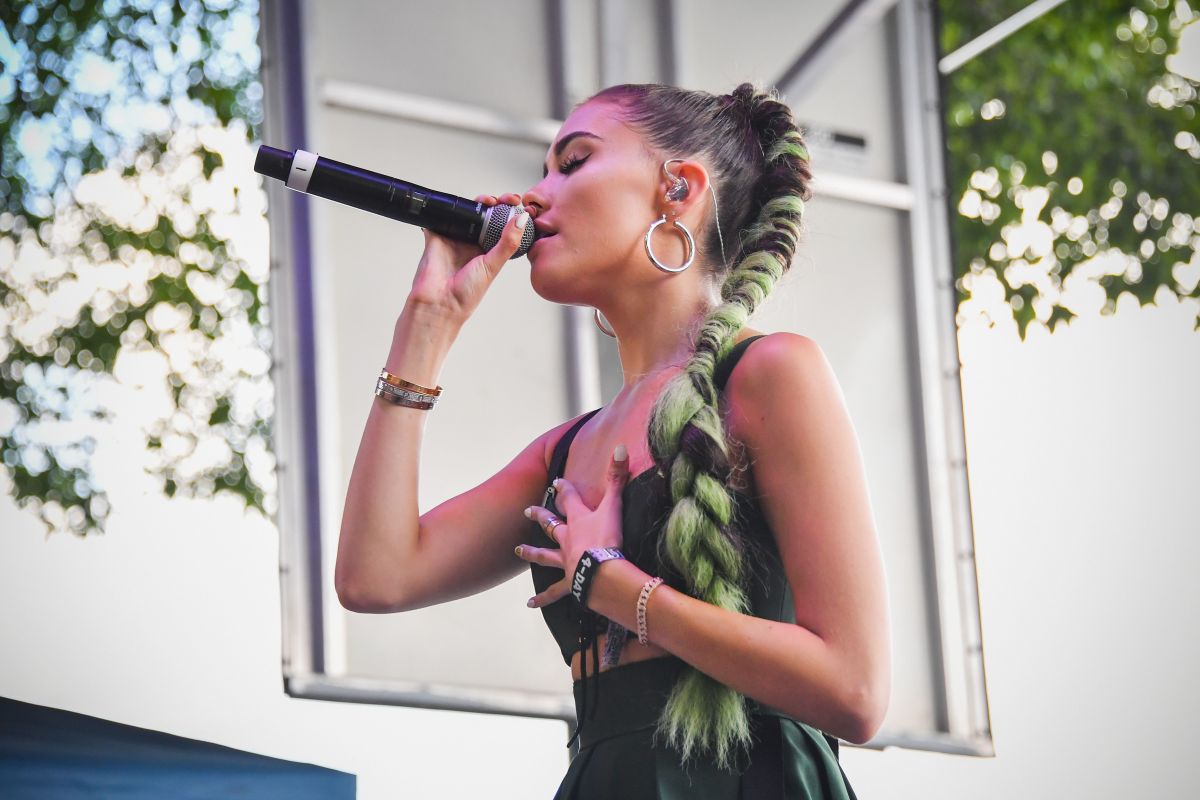 madison-beer-performs-at-lollapalooza-in-chicago-08-02-2018-5