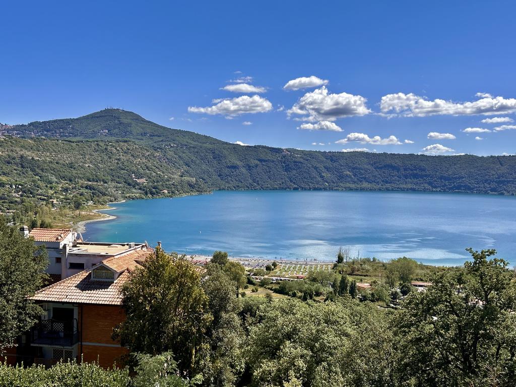 Жаркий сентябрь на побережье Тирренского моря.
