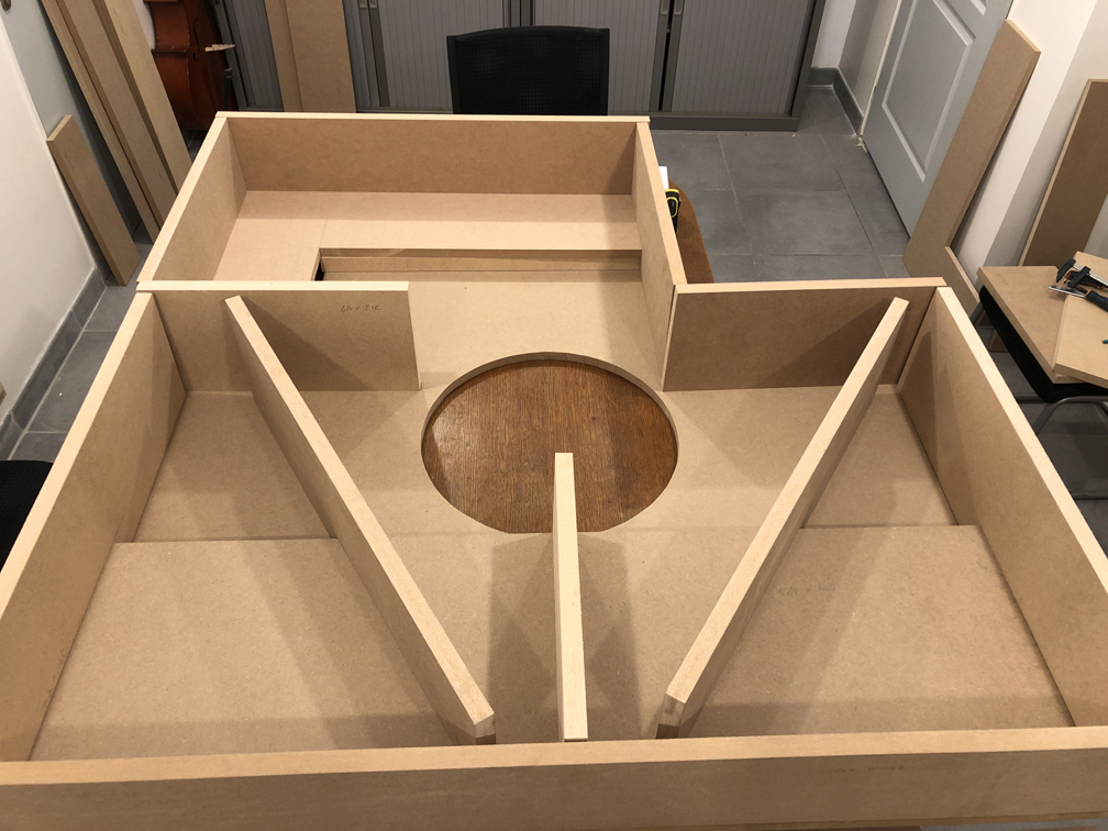 [Image: Caissonbois.jpg]