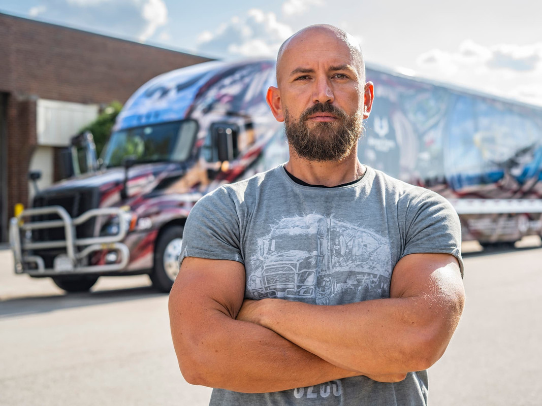 Dawid Andres: Ciężarówką przez... + z buta (2017-2025) PL.720p/1080p.WEB-DL/HDTV.H.264/x264-Mix / PL