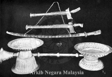 Dato Setia Bijaya Diraja Jeragan Abdul Shukor, Penjaga Regalia Diraja