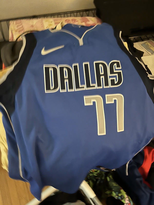 ADB81B50-7CD0-45D1-8AD6-C25F69A6D82B