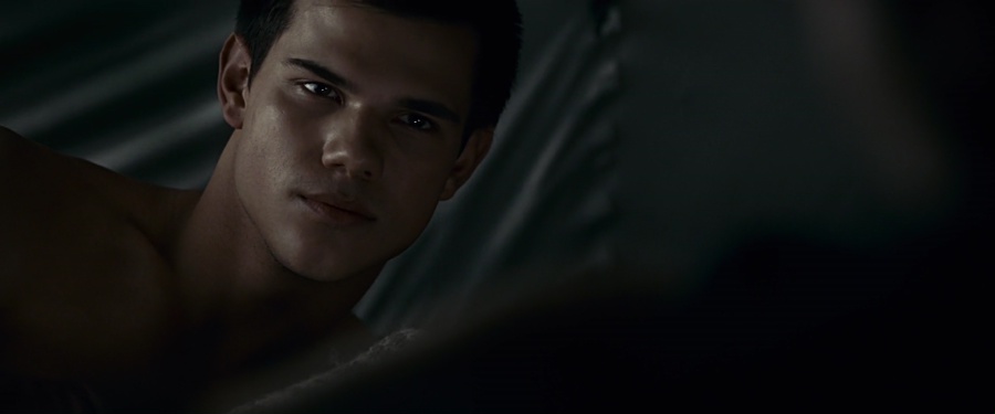 The Twilight Saga: Eclipse 2010 BluRay [Hindi + Tamil + Telugu + English] 480p, 720p, 1080p ESub Screenshot