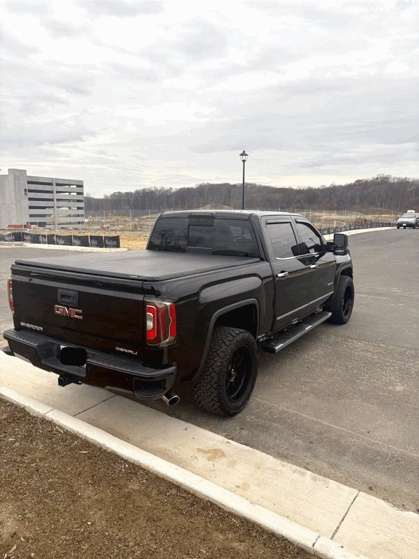 Vehicle thumbnail 5
