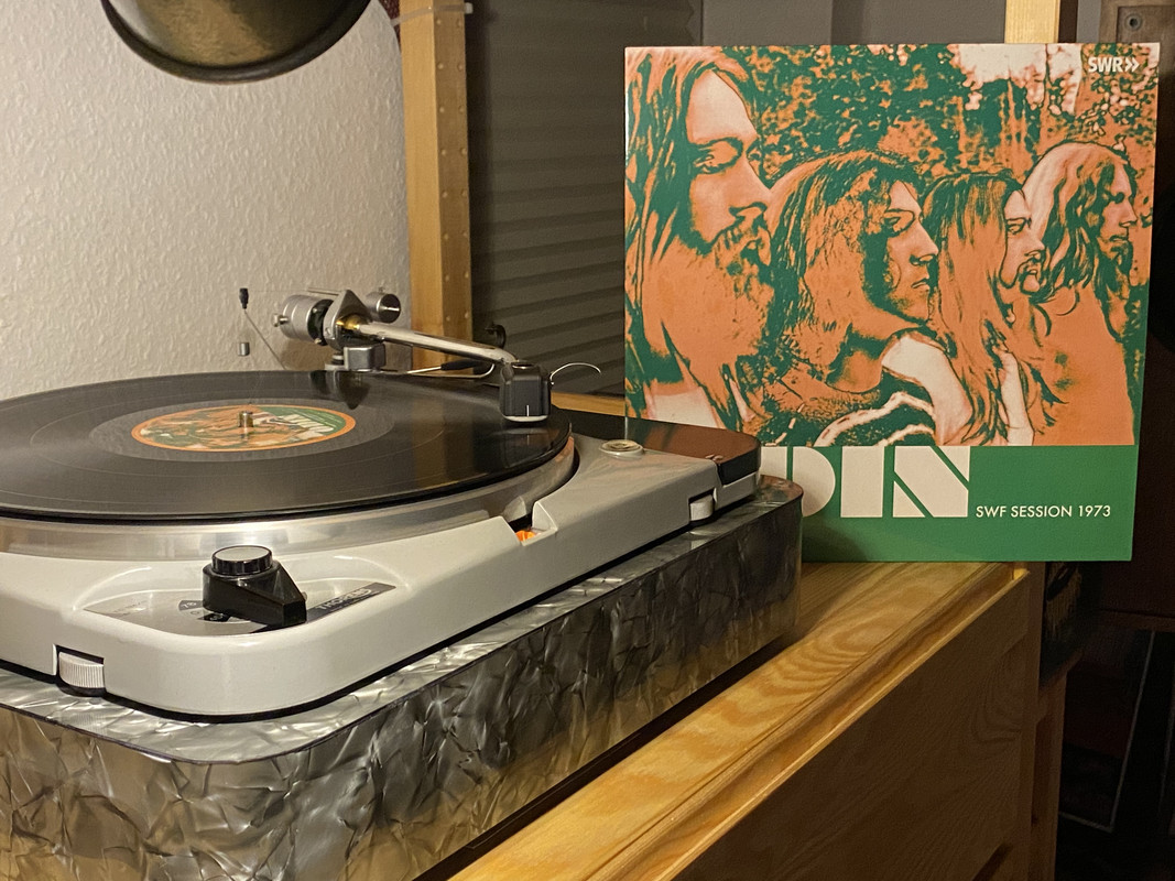 8D6E32CA-3253-4935-8993-AB38945B7B1F