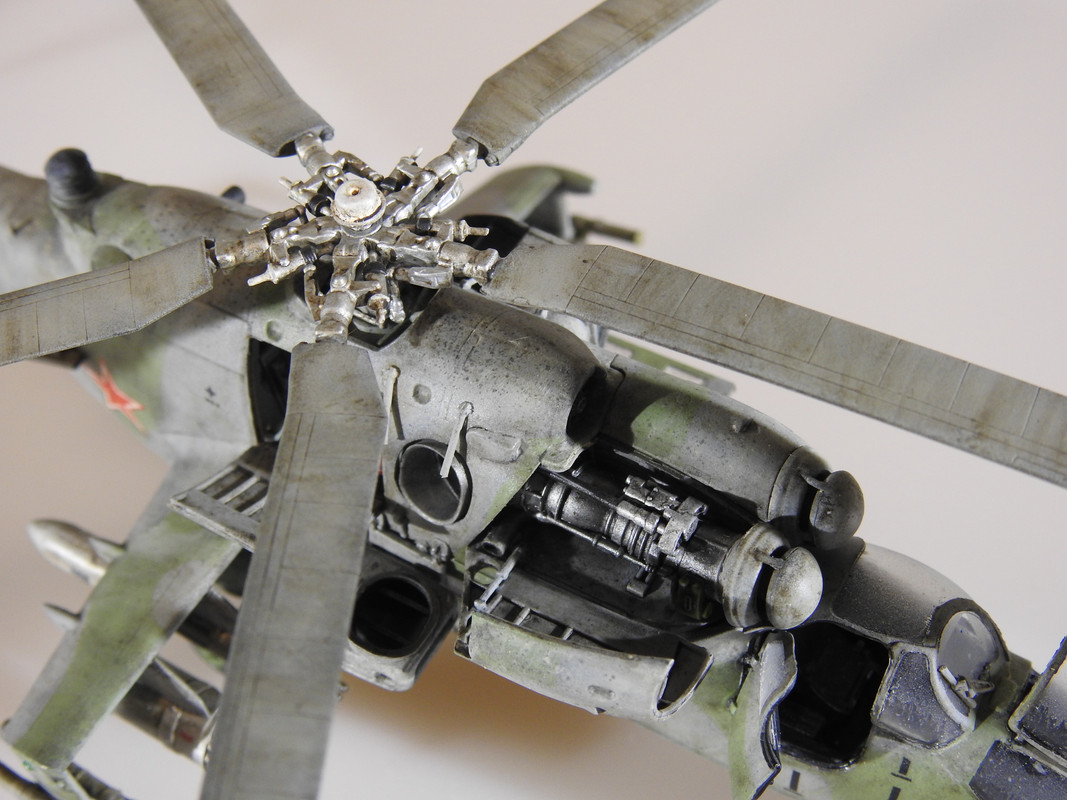 Mi-24 Hind, Zvezda 1/72 - klar DSCN3012