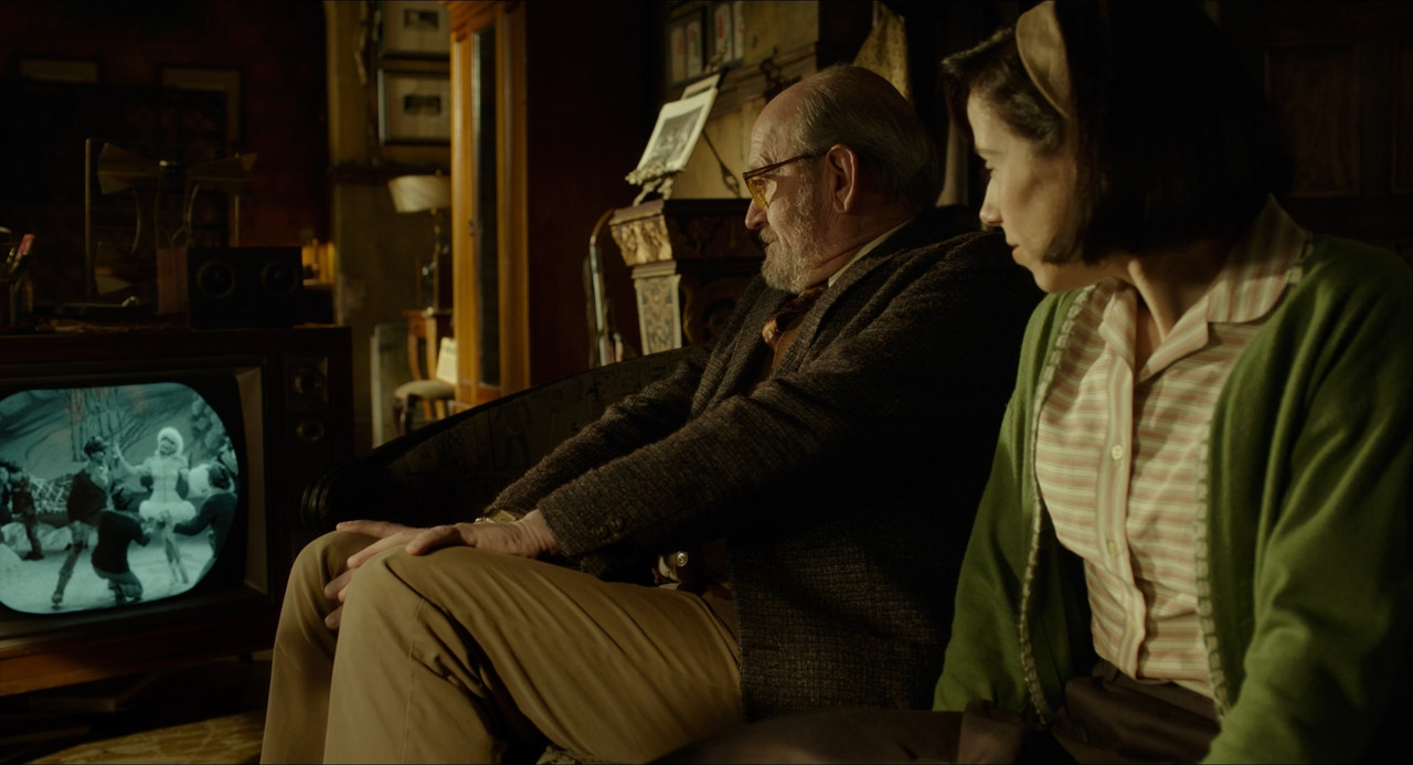 The Shape of Water (2017).mkv_snapshot_00.14.57_[2018.03.04_11.0