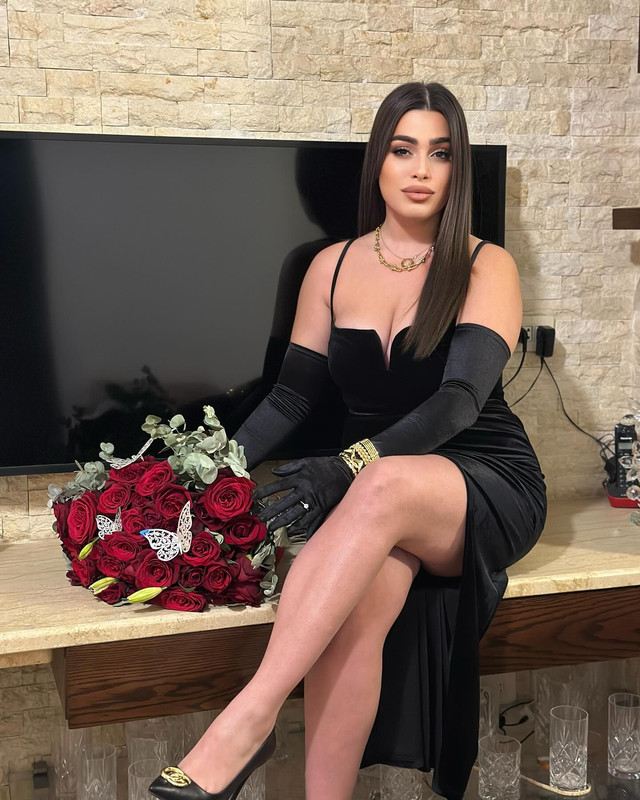 صور إليسا أندونيان مثيرة 2025 | إليسا أندونيان فضيحة - مشاهد نار 2026!  Elissaandonian-1756230281417