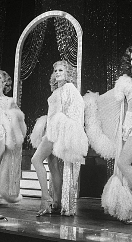 Sam Singhaus from the original cast of La Cage Aux Folles has passed away