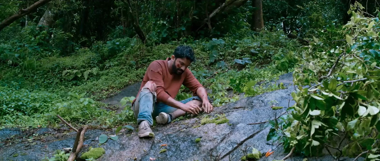 Yosi 2023 WebRip [Tamil] 480p, 720p ESub Screenshot