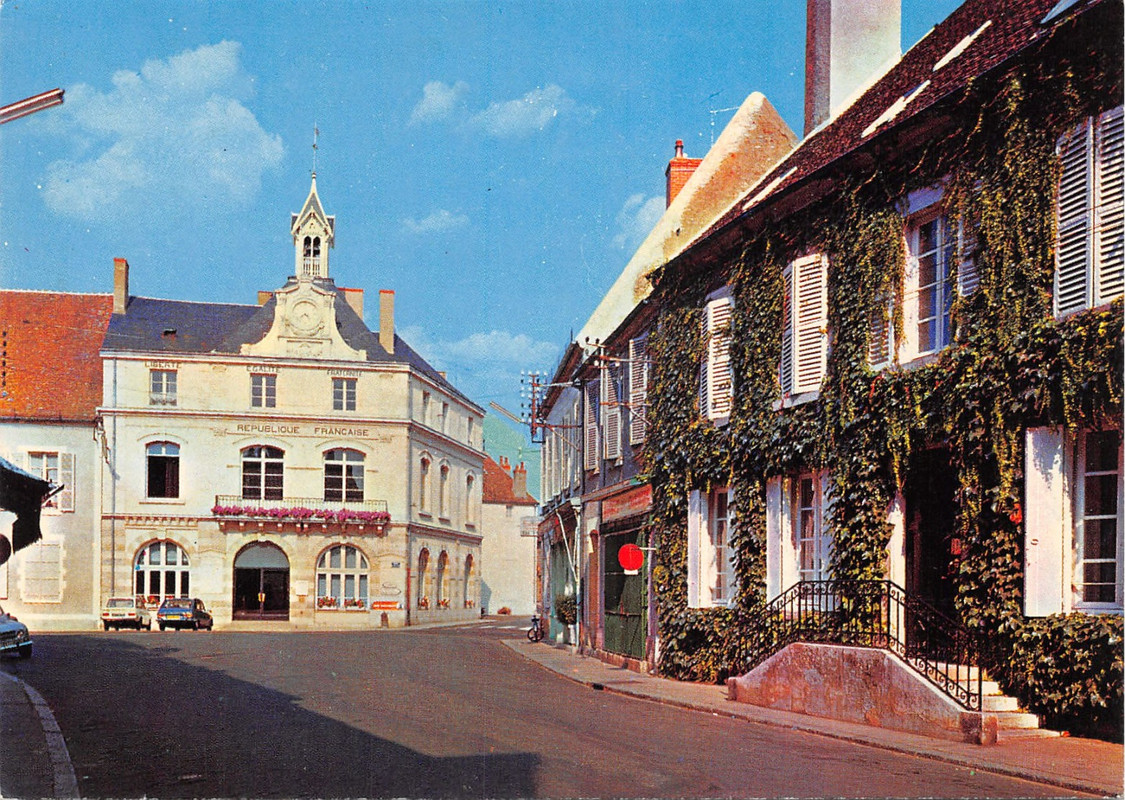 Place de l' hôtel de ville2