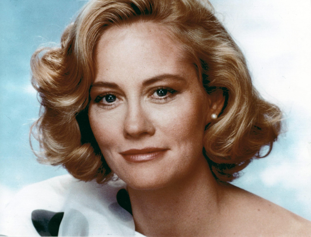 CybillShepherd_a39
