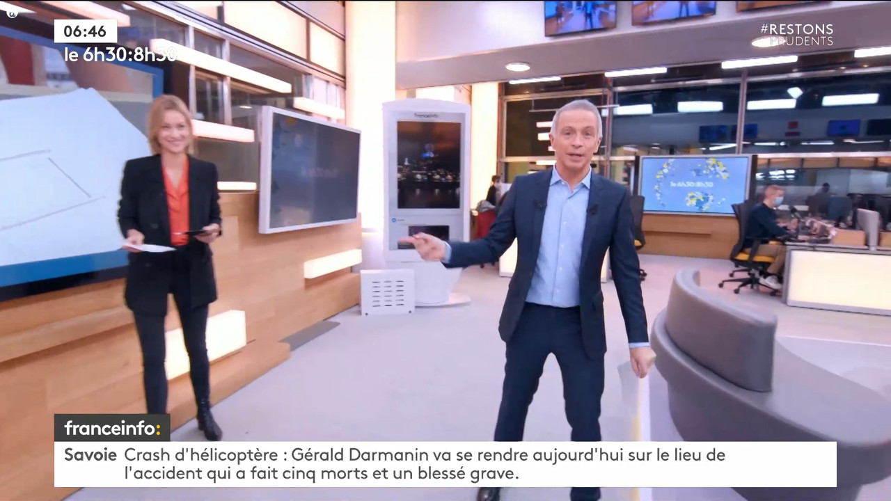 12.09 - 05.29.00 - Le 6h30 9h30. Entre JT, chroniques, invités et rev....ts_snapshot_00.23.44.803