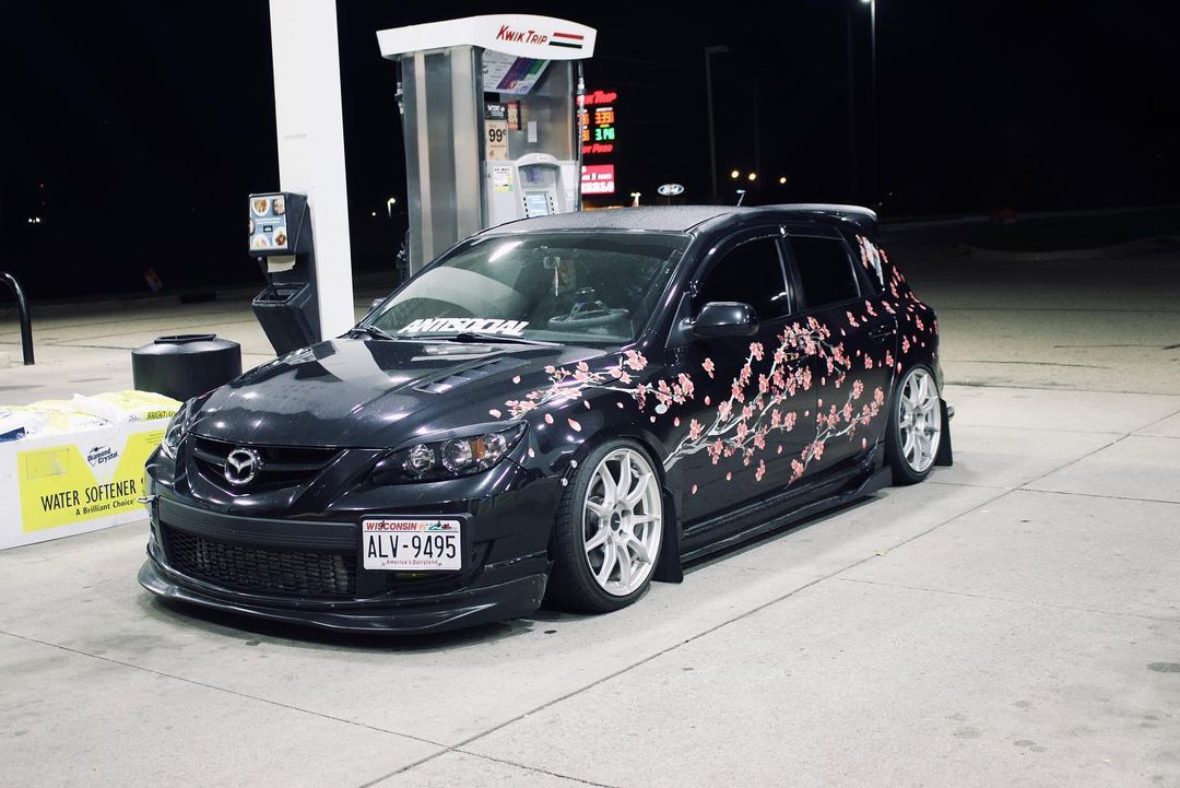 EA3E83F7-7AC6-4A4D-A00B-08CAB2E39C89