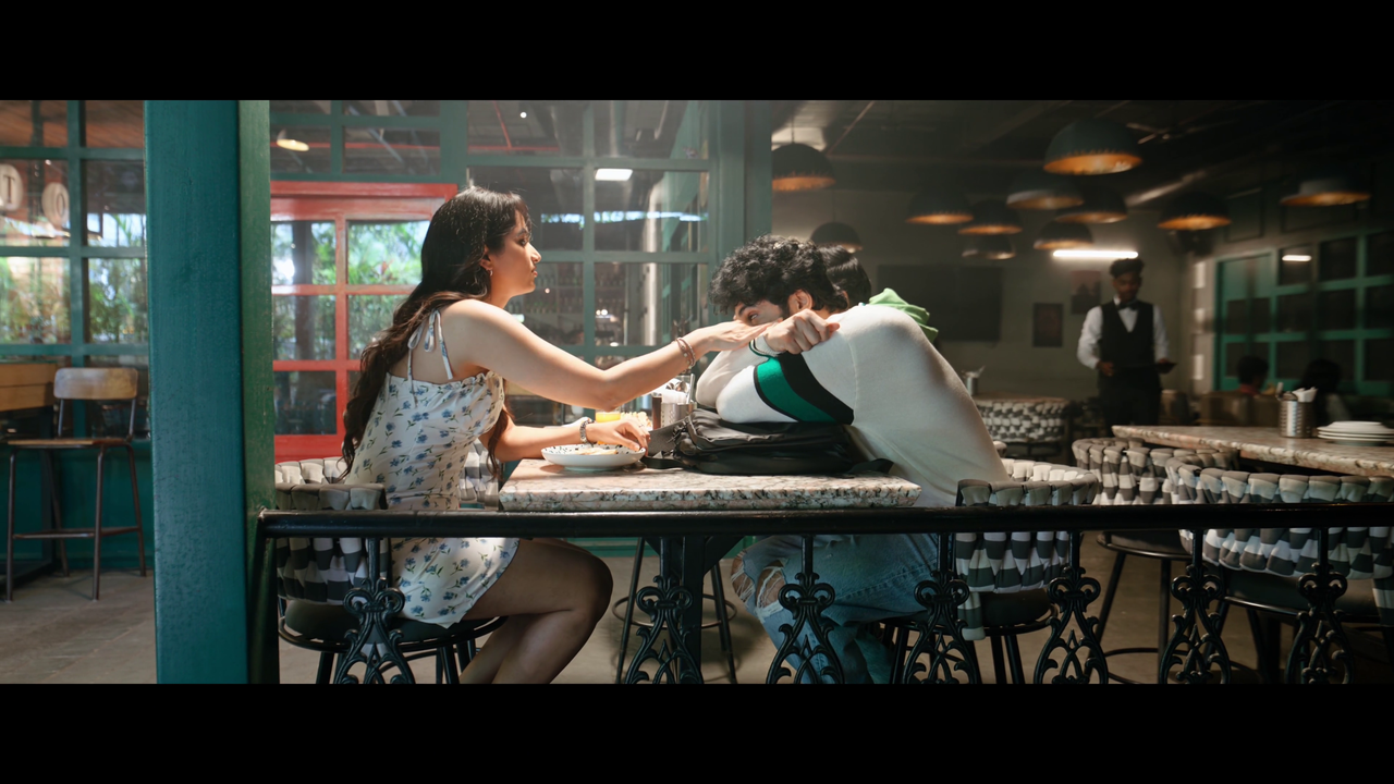 vlcsnap 2025 11 14 23h59m02s203