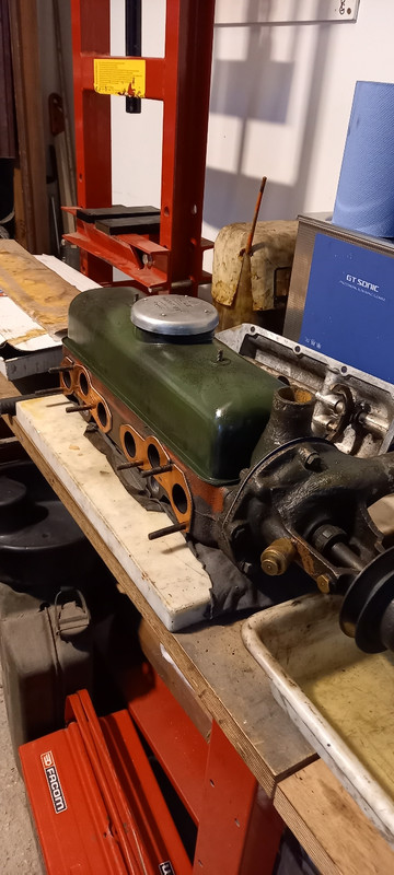 A1EE54CB-B9E5-4A7E-A687-99004E3F2C72