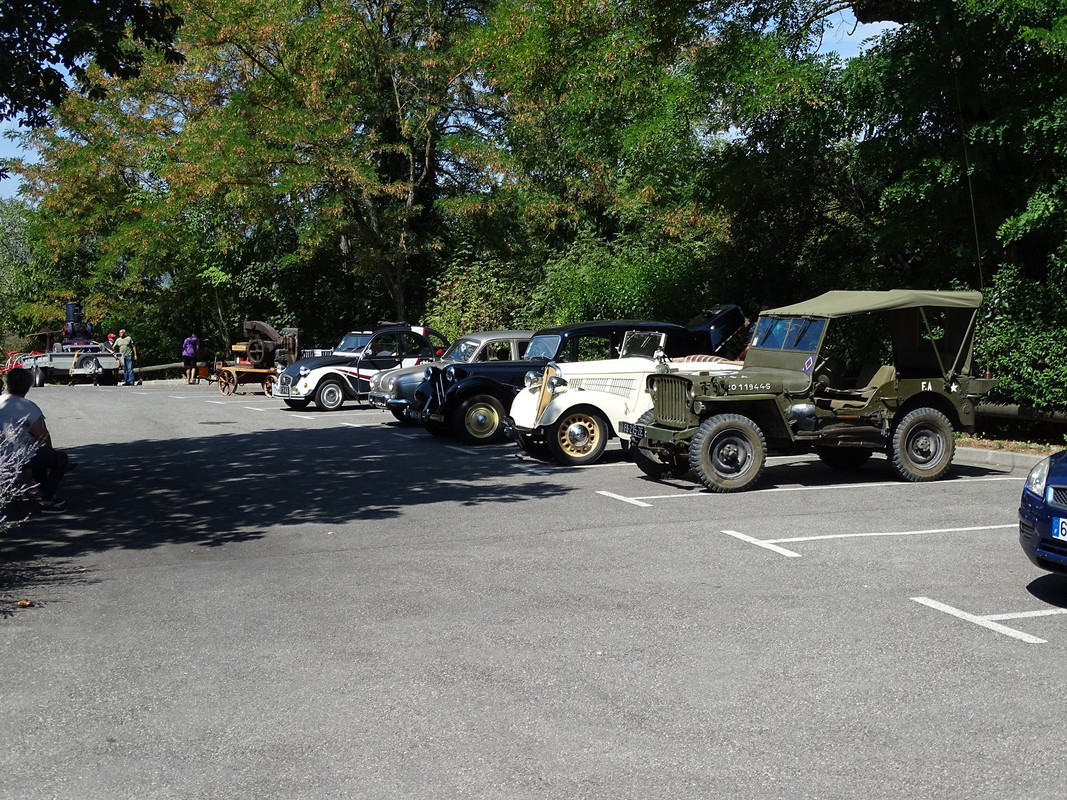 Sur le parking du Musée de Sisteron