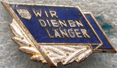 Знак Мы работаем долго