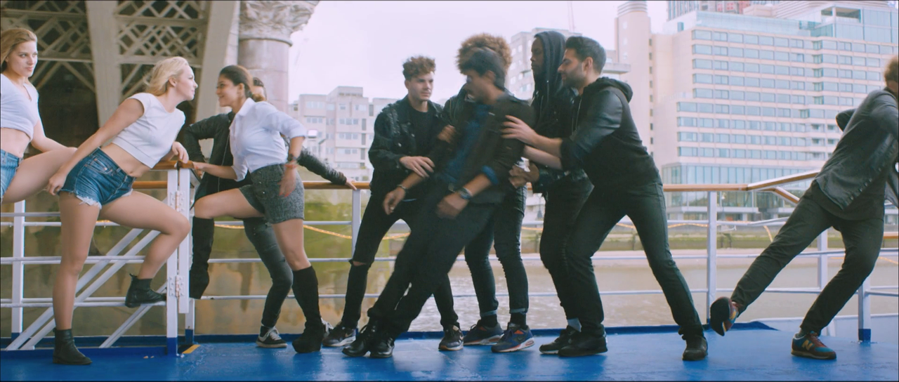 vlcsnap-2024-12-19-21h15m27s922