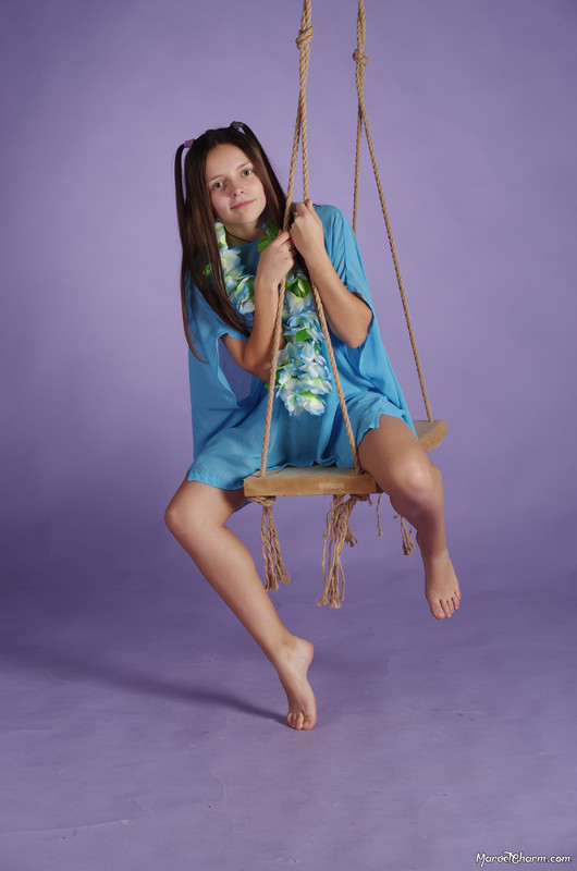 MarvelCharm_Nika-Swing-002