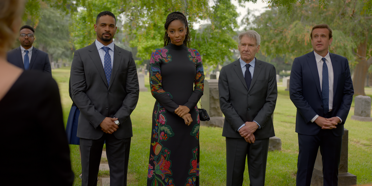 Shrinking.S02E10.Changing.Patterns.2160p.10bit.ATVP.WEB-DL.DDP5.1.HEVC-Vyndros.mkv_snapshot_03.05_[2