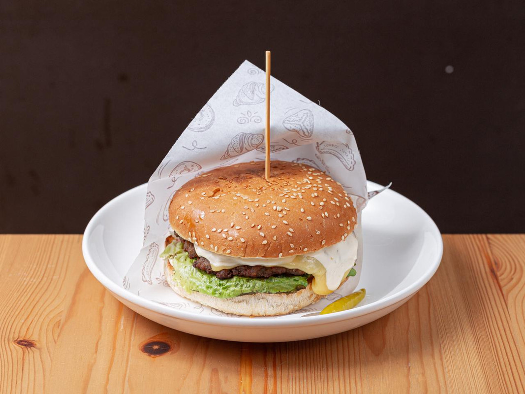 Чизбургер (270г)